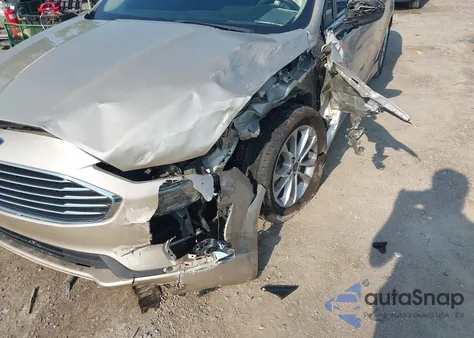 2019 Ford Fusion Se z USA, uszkodzony, nr VIN 3FA6P0HD3KR245297